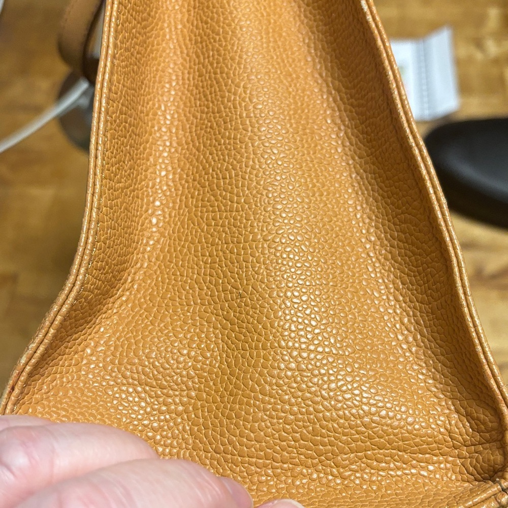 Burberry authentic  Brown Leather Shoulder Bag Free COA included - Picture 5 of 13